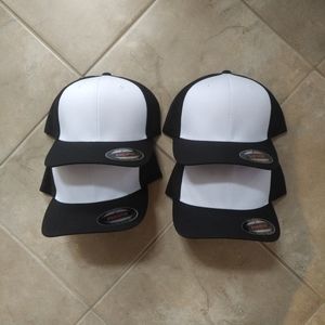 Lot FLEXFIT - mesh back truckers caps - NEW - 4pcs